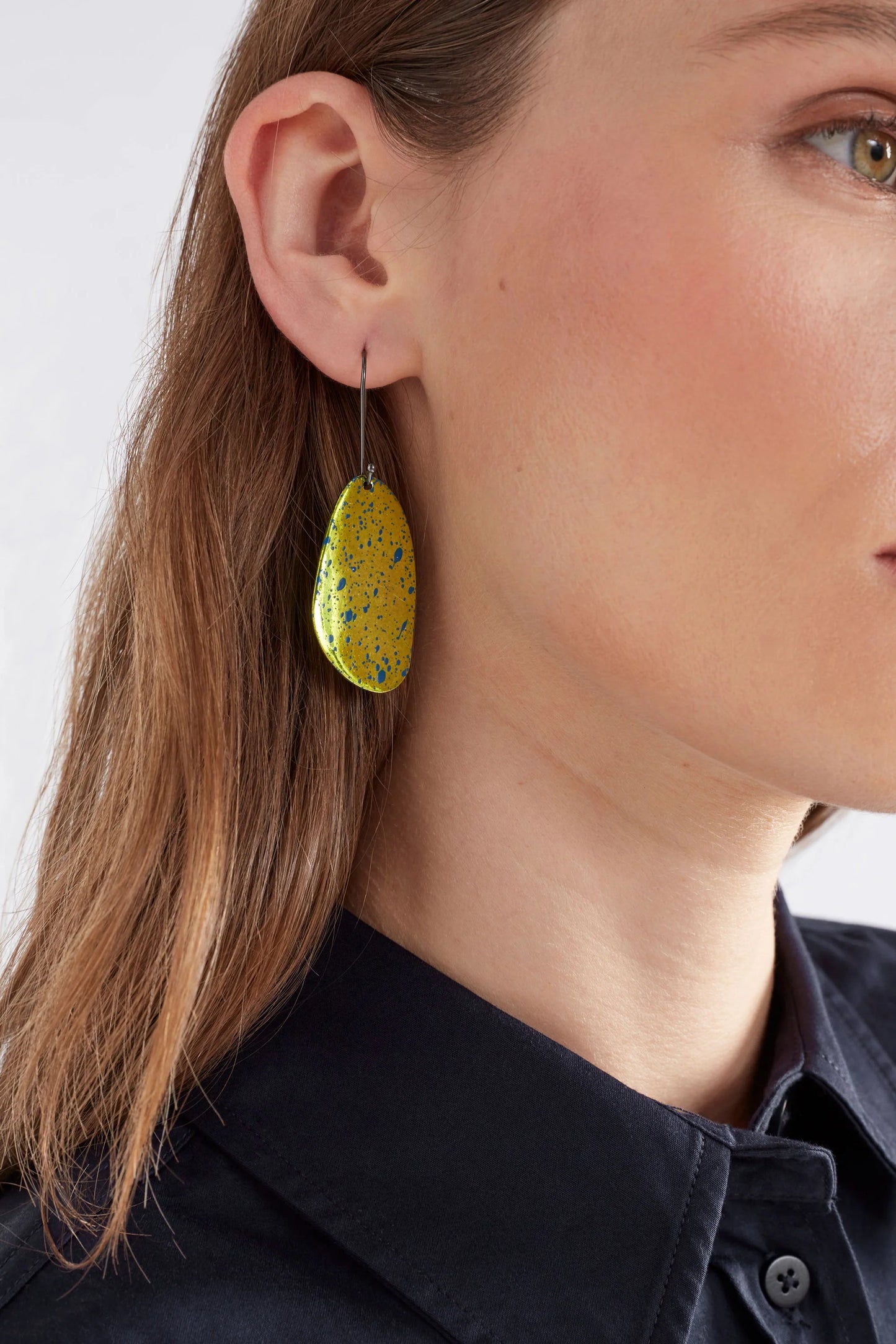 Elk Orga Hook Earring | Bronze