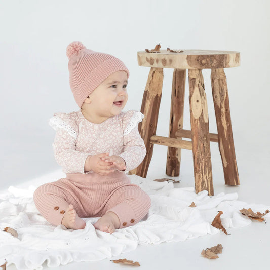 Aster & Oak Rose Knit Legging