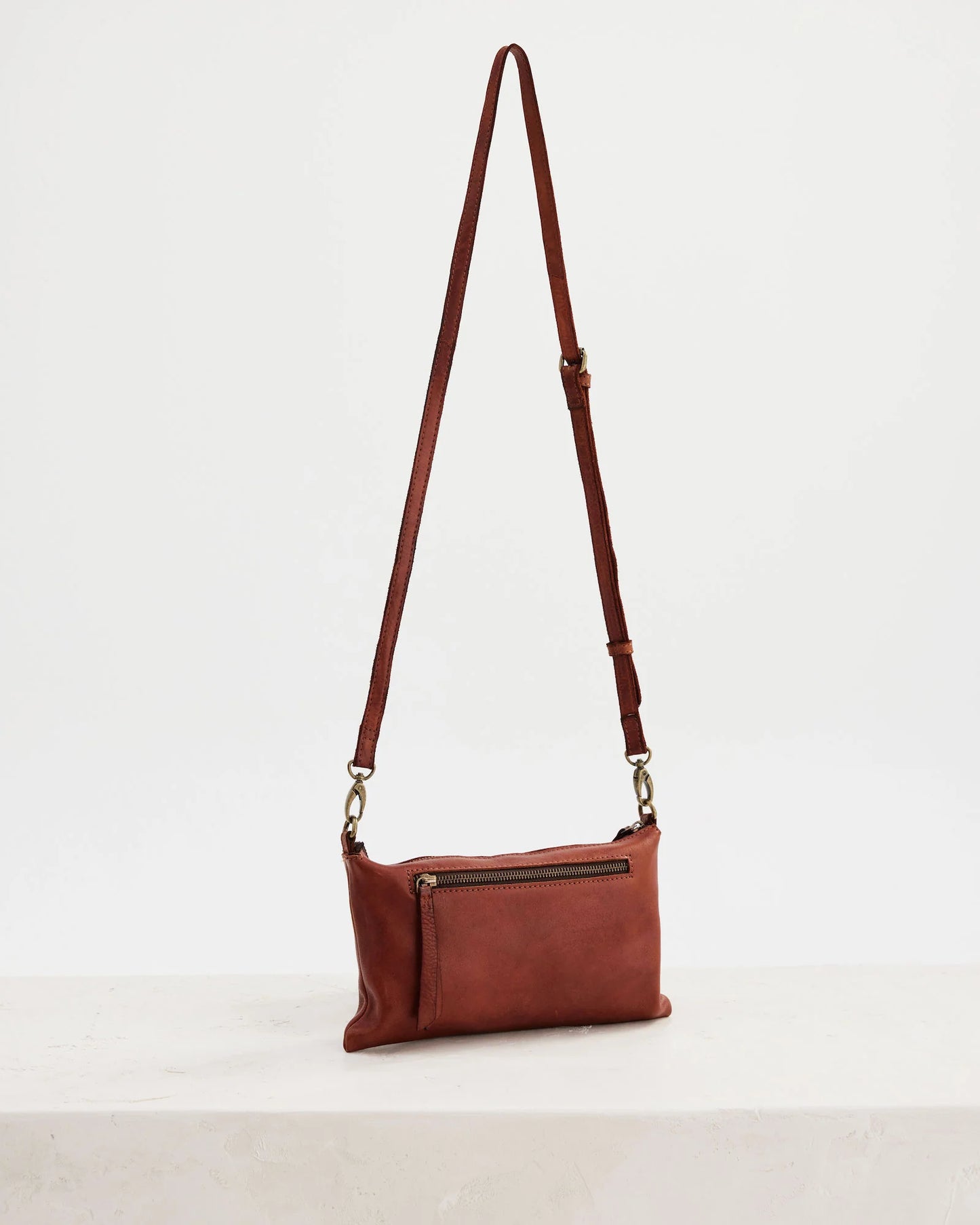 Juju & Co. Monterey Crossbody Cognac