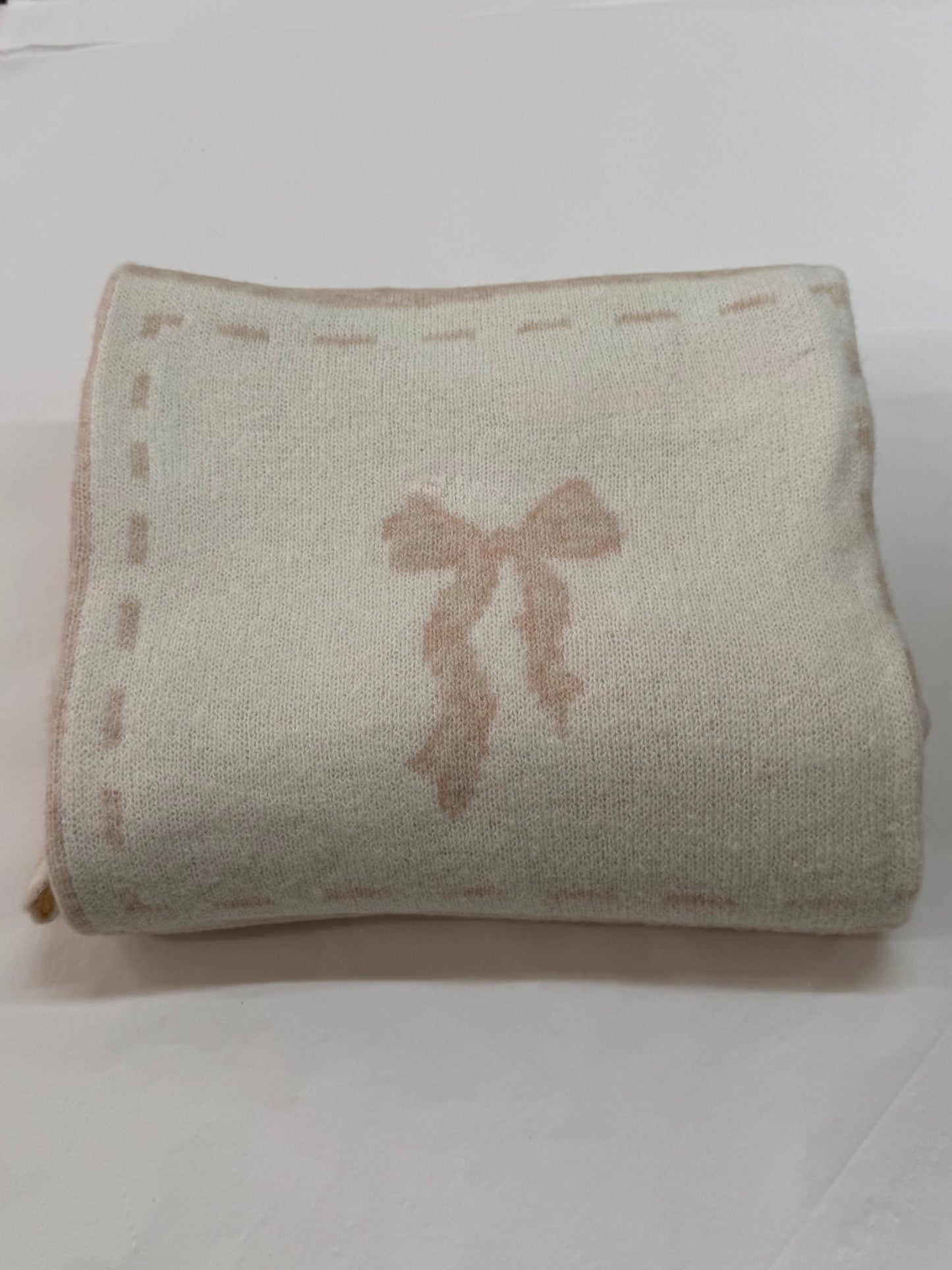 Blush Pink Bow Knit Blanket