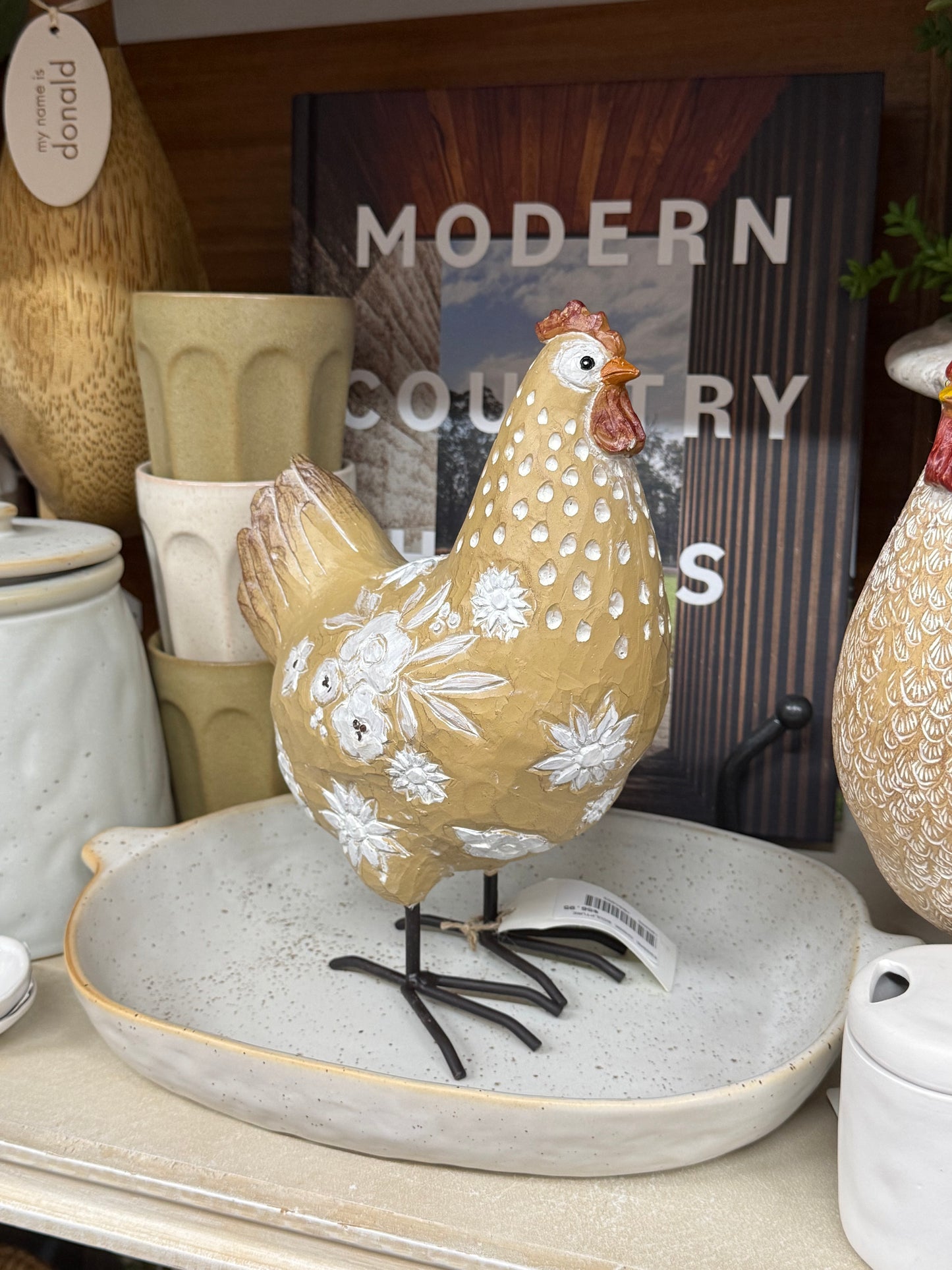 Eggsme Sculpture