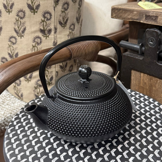 Hobnail Cast Iron Teapot - 800mL