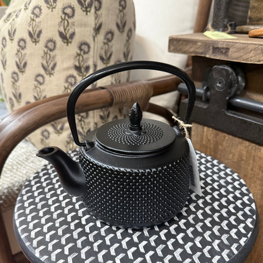 Emperor Cast Iron Hobnail Teapot - 750mL