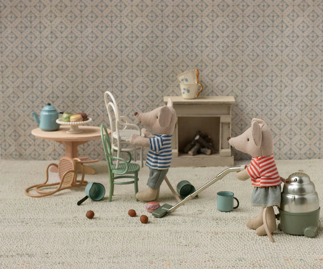 Maileg Mouse Vacuum Cleaner