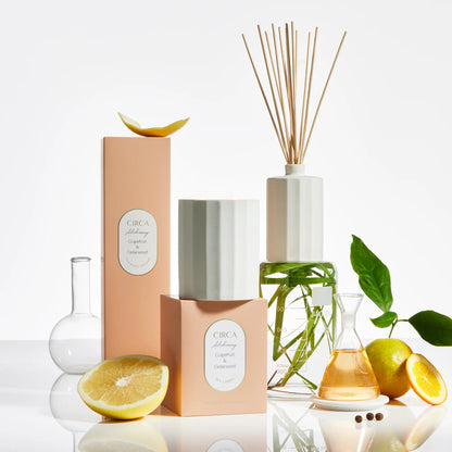 Circa Home Grapefruit & Cedarwood Candle 350g