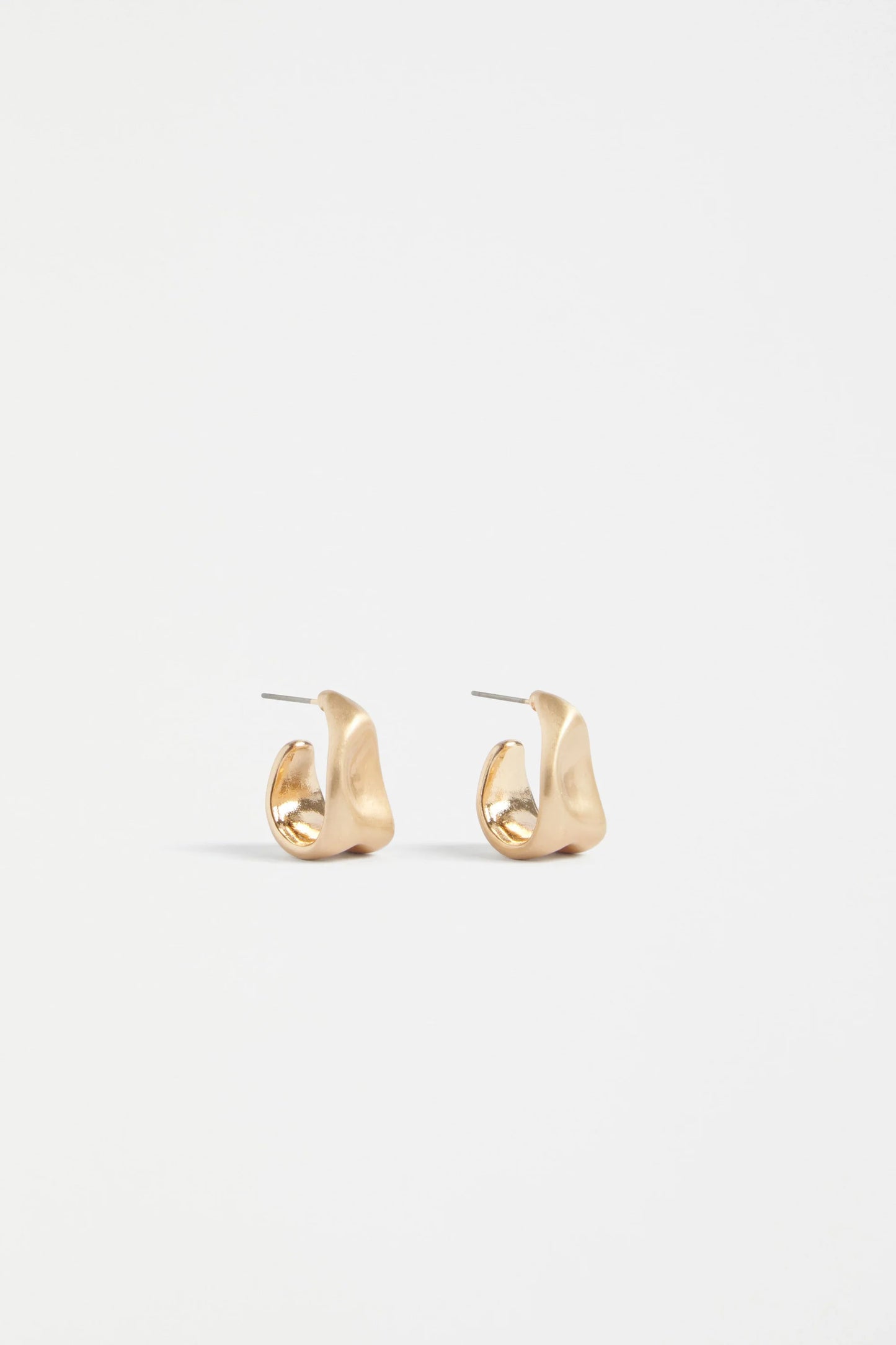 Elk Feven Small Hoop Earring - Gold