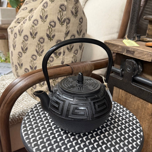 Majestic Cast Iron Teapot - 1.2L