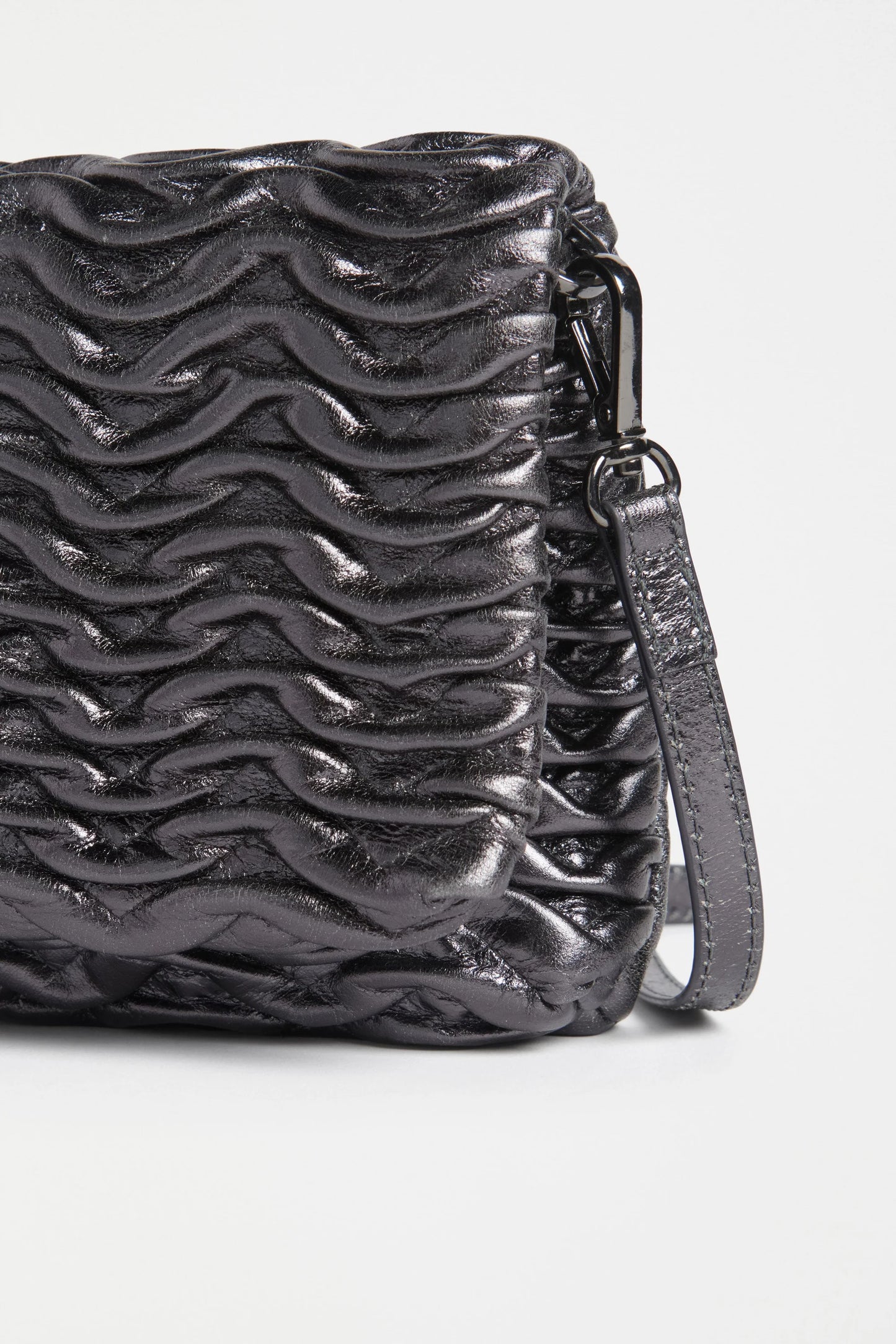 Elk Plissi Crossbody Bag | Gunmetal