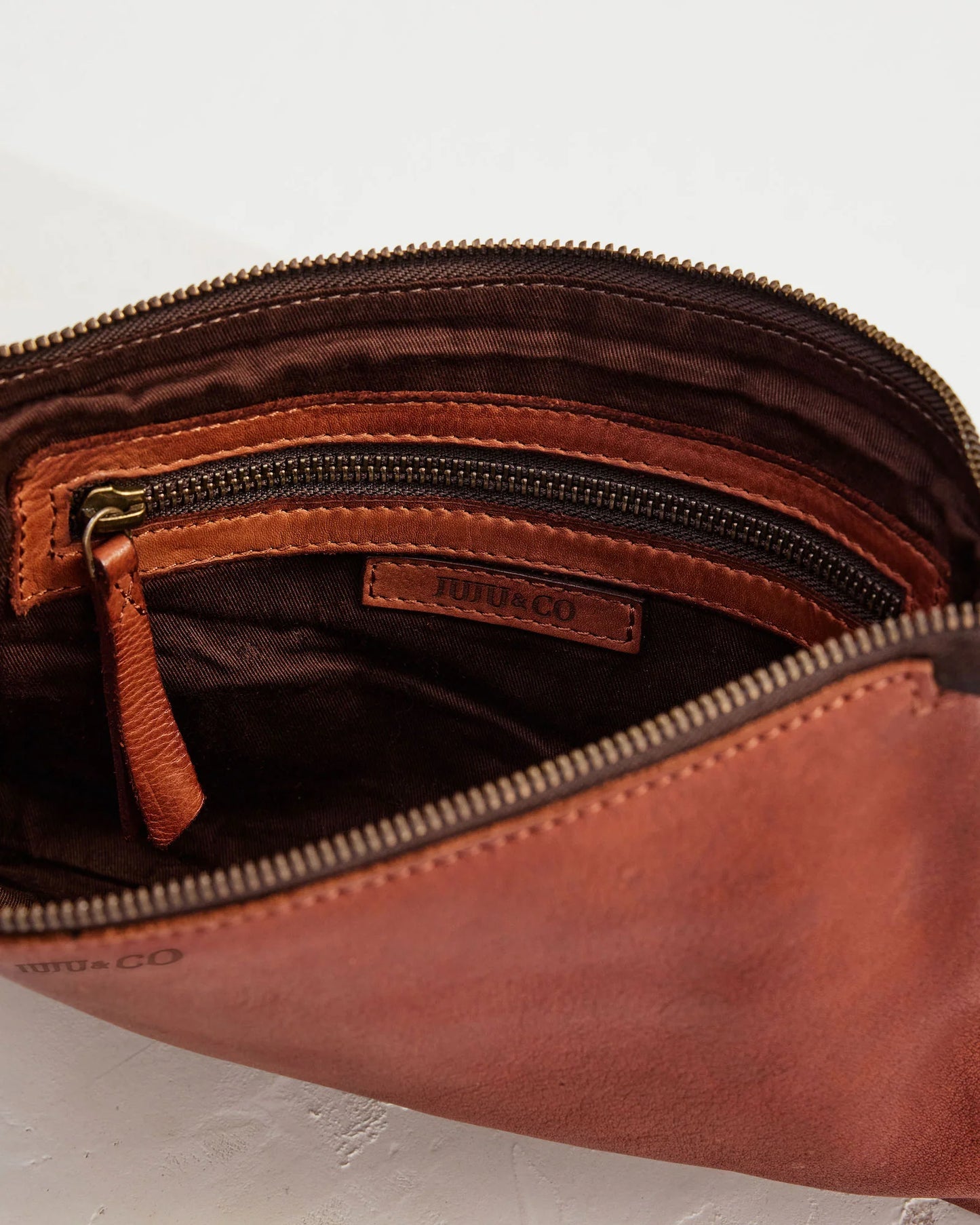 Juju & Co. Monterey Crossbody Cognac